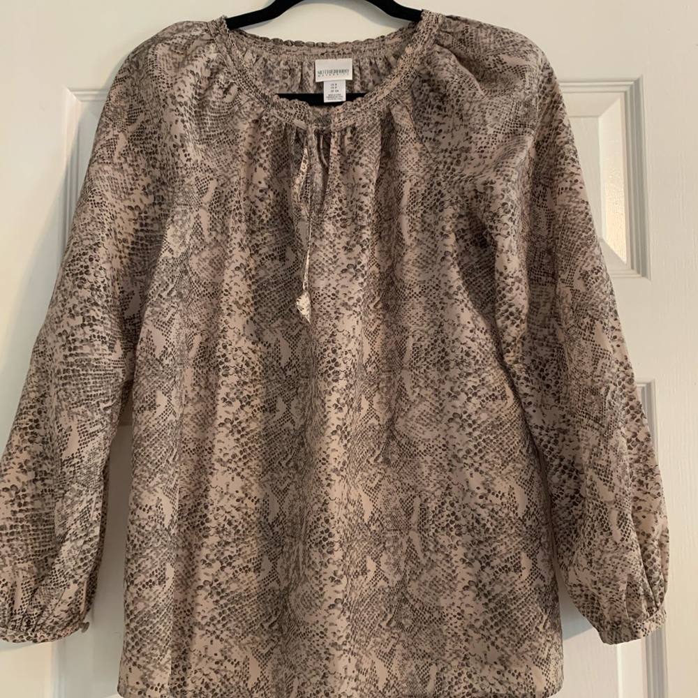 Motherhood maternity snakeskin shirt
